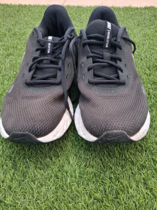 Zapatillas Nike Negras y Blancas