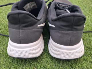 Zapatillas Nike Negras y Blancas