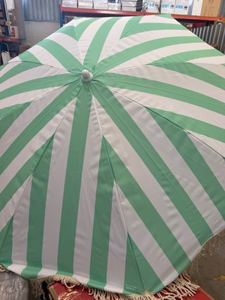 Sombrilla playa AKTIVE 200cm rayas verde/blanco