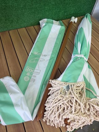 Sombrilla playa AKTIVE 200cm rayas verde/blanco