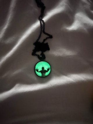 Collana in 3d lunga 33cm fluorescente