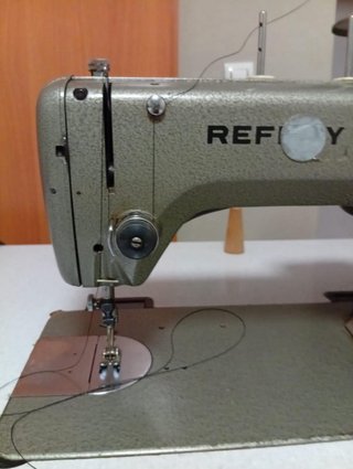 Máquina de coser Refrey 430 industrial