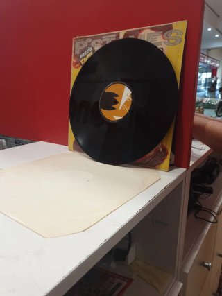 Vinilo Pistones cien veces no