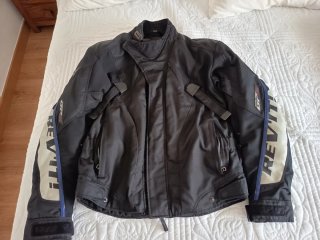Traje Moto Revit
