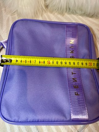 Pochette Fenty Beauty Skin Viola