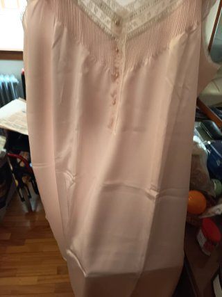 Elegante lencería fina rosa y blanca