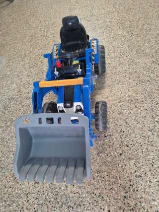 Tractor a pedales para niños