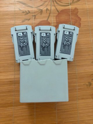 DJI Mini 3 Baterías x3 y Cargador