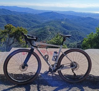 Megamo Jakar 30 Gravel Bike