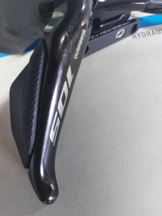 Leva e pinze freni Shimano 105 Di2 Idraulici