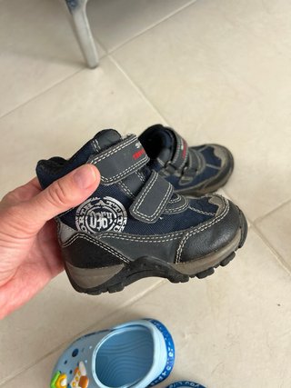 Botas niño talla 21 Deltex