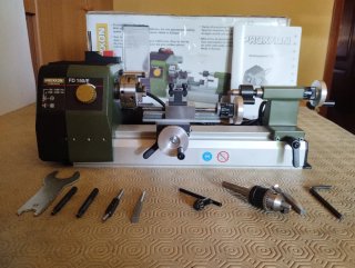 Tornio Proxxon FD 150/E con accessori