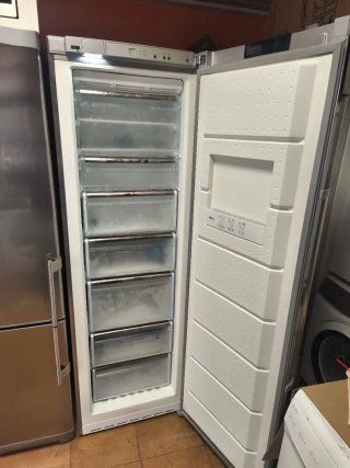 Congelatore verticale Bosch NoFrost AAA