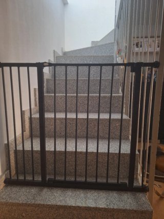 Valla de seguridad para escaleras negra