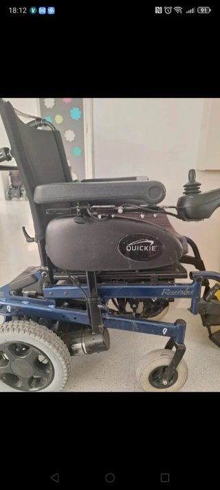 Silla de ruedas eléctrica + otra de regalo