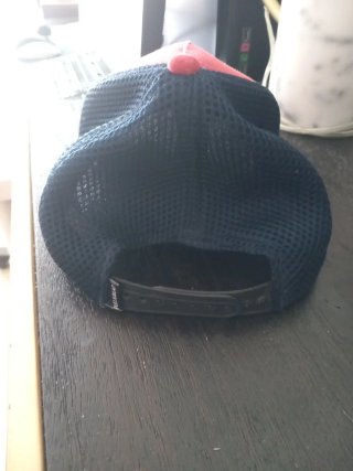 Gorra Pull&Bear Roja y Azul