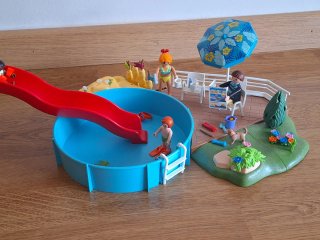Playmobil Piscina con Tobogan