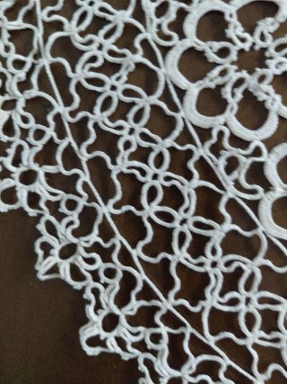 Tondo chiacchierino fatto a mano beige cm63