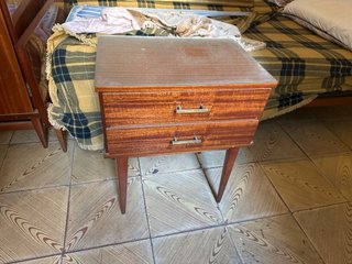Armario antiguo de madera