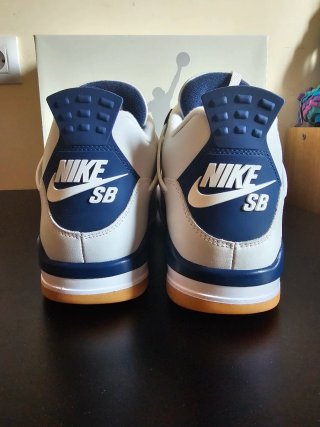 Jordan 4 SB Blu Navy