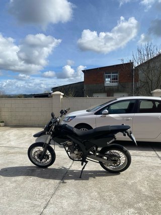 Derbi Senda 125 4T Supermotard Negra