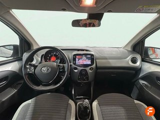 Toyota Aygo 1.0 70 x-play