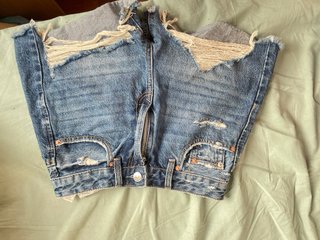 Shorts vaqueros Stradivarius rotos