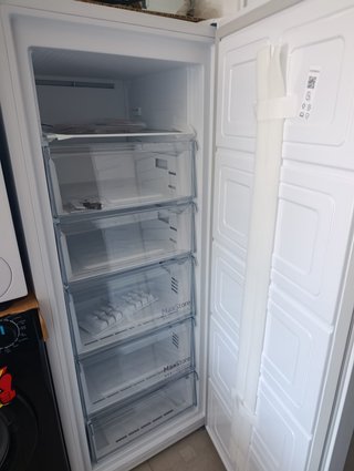 CONGELADOR VERTICAL NO FROST BEKO