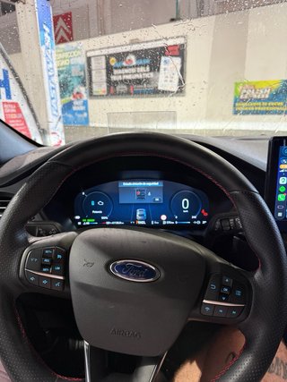 Ford Kuga 2025