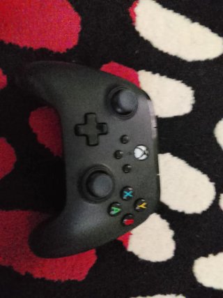 Xbox One X Edición Limitada Gears 5 1TB