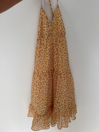 Vestido floral naranja y amarillo