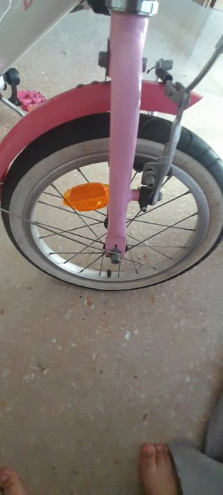 Bicicleta infantil rosa para niña