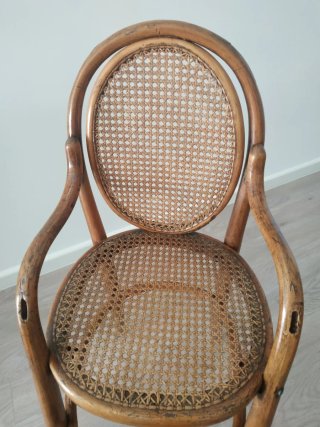 Trona Thonet madera y rejilla
