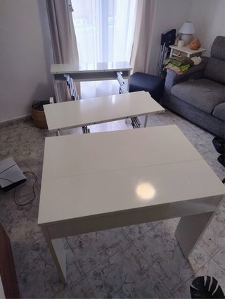 Mesa extensible blanca brillo