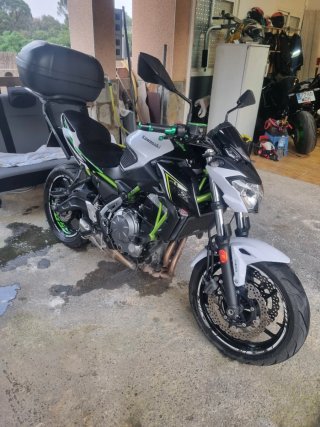 Kawasaki Z650 Naked Moto