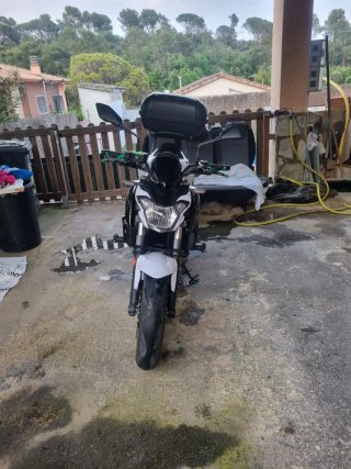 Kawasaki Z650 Naked Moto