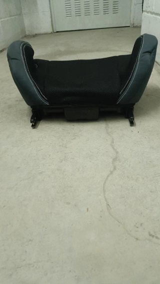 Alzador coche Isofix PLAY