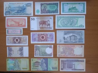 Lote 50 Billetes Diversos