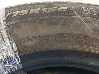 NEUMATICO 2157516116114R