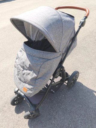 Carro de paseo Kinderkraft + sacaleches de regalo