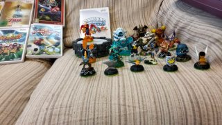 Wii Juegos, Figuras Skylanders y Portal