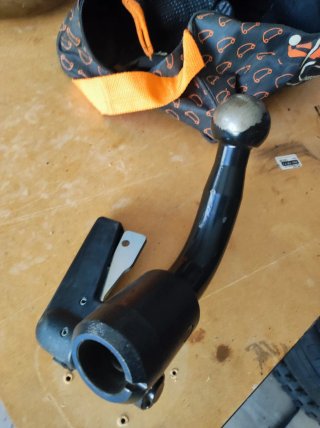 Bola de enganche extraíble