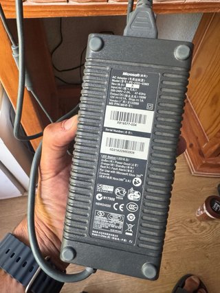 Xbox 360 Elite 120GB+3 mandos+ juegos instalados