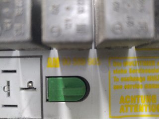 CAJA RELES / FUSIBLES OPEL ZAFIRA A 90589965 1544170