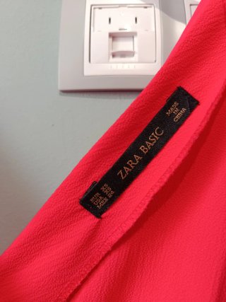 Mono rojo corto de verano Zara