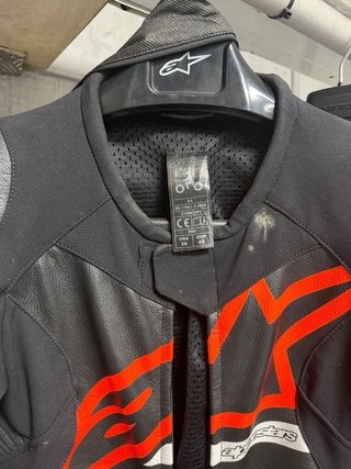Monos de Moto Alpinestars y Dainese