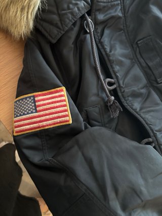 Abrigo Ralph Lauren Negro con Capucha
