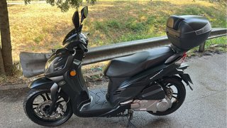 SYM Symphony SR Scooter Negra