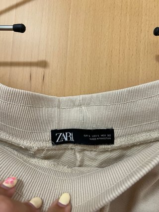 Pantalón jogger beige Zara