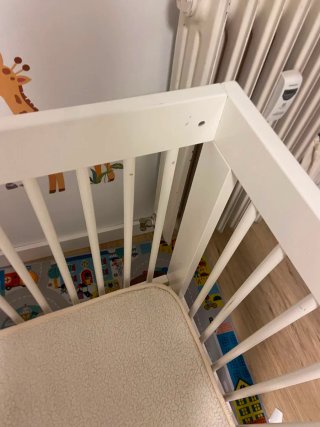 Cuna de madera para bebé + colchón